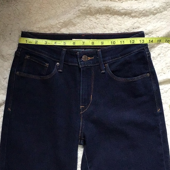 Levi’s Midrise Skinny, like new - Picture 6 of 15